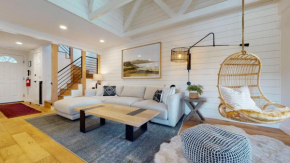 Beautiful mountain retreat to get away from it all! Sleeps 6 near the Village